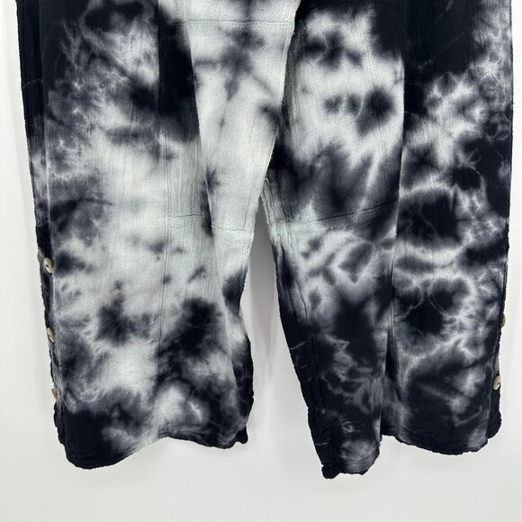 Cottonways Pants Womens SMALL Black White Tie Dye Wide Leg Button Hem Cropped - Picture 3 of 8